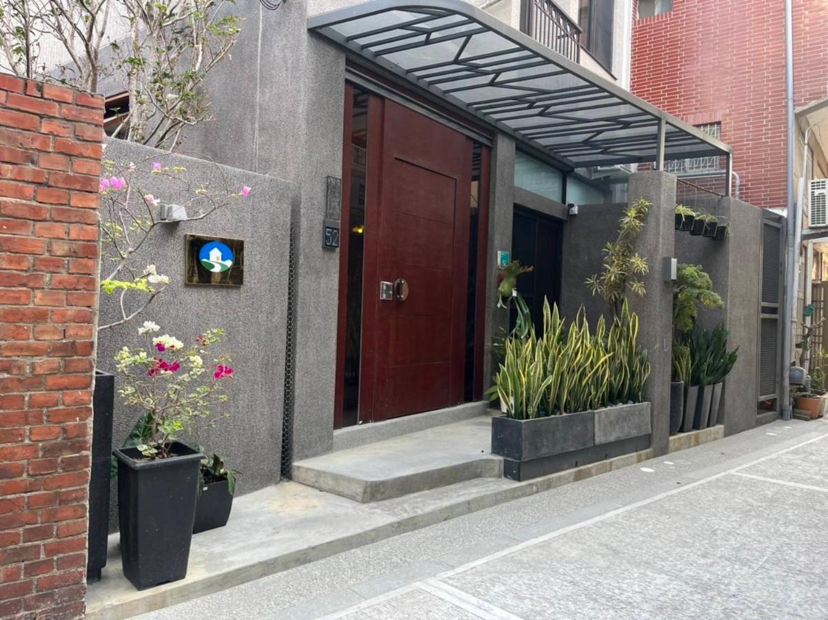 Fu'S House 52 Hotel Tainan Exterior photo