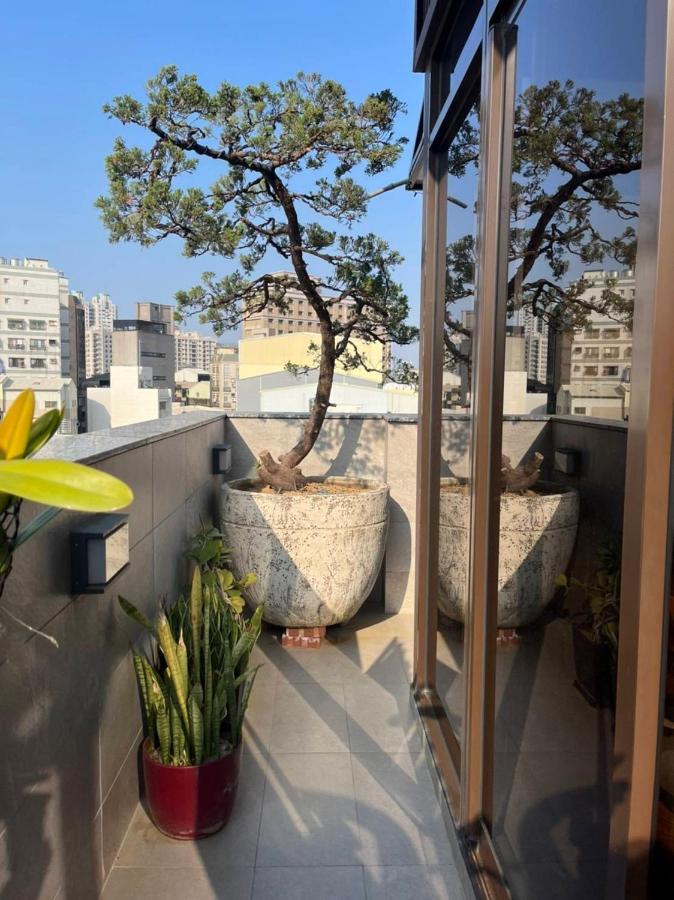 Fu'S House 52 Hotel Tainan Exterior photo